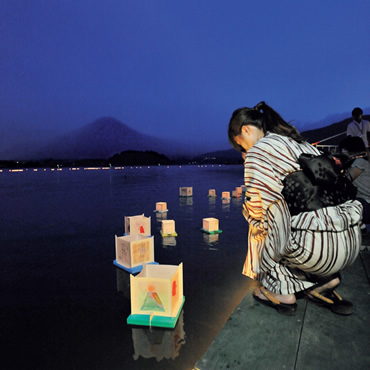 開催概要 富士河口湖灯籠流し21公式webサイト